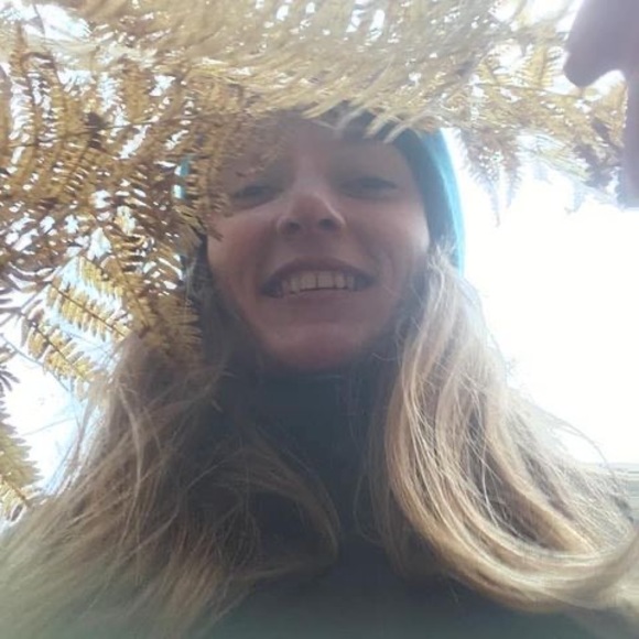 Meet your Posher, Denisa - Picture 1 of 1